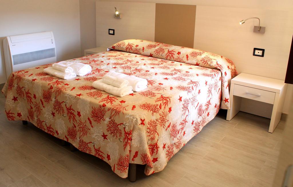 Meuble Leonetti Bed & Breakfast Centola Bagian luar foto