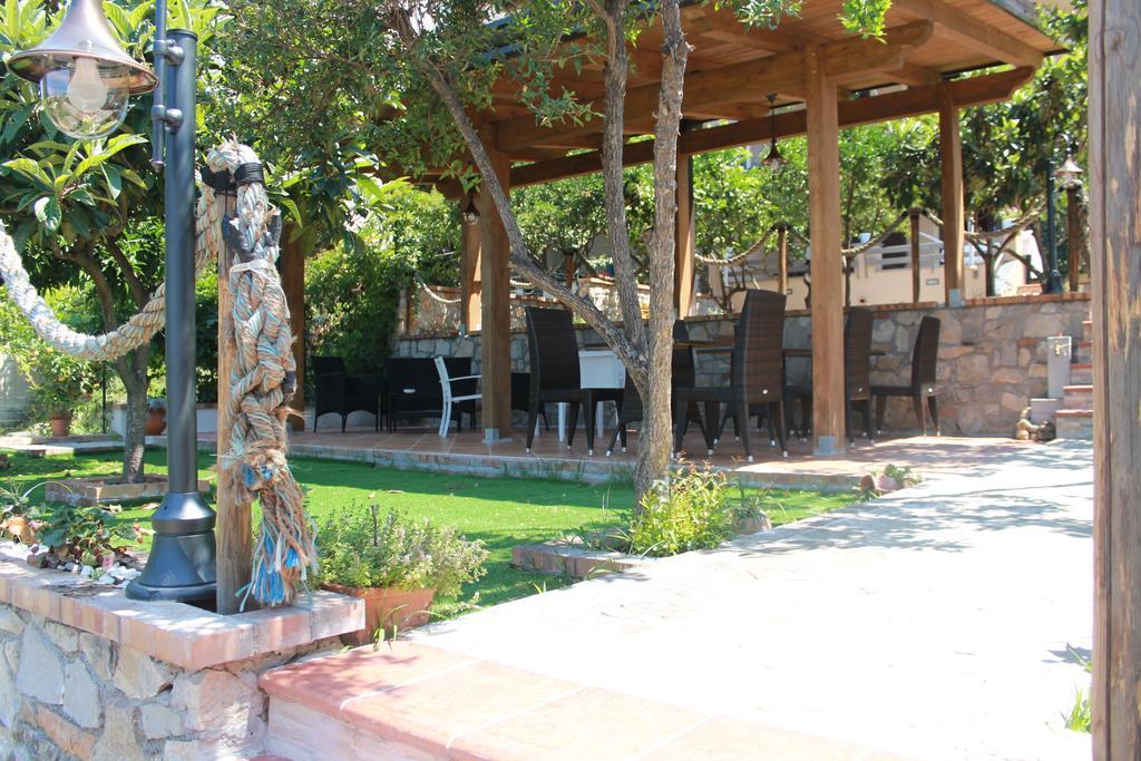 Meuble Leonetti Bed & Breakfast Centola Bagian luar foto